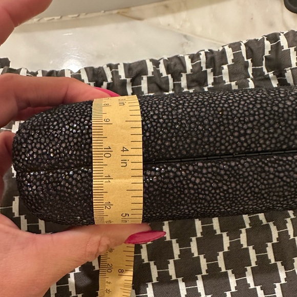 HALSTON heritage evening clutch - Picture 9 of 10